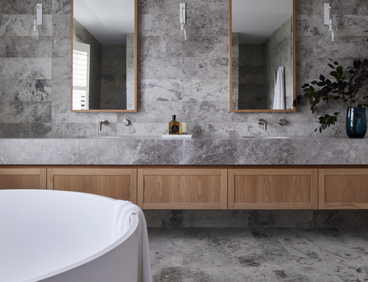 Channel Bathroom - Contemporary Coastal